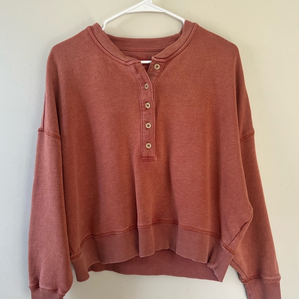 American Eagle Sweater